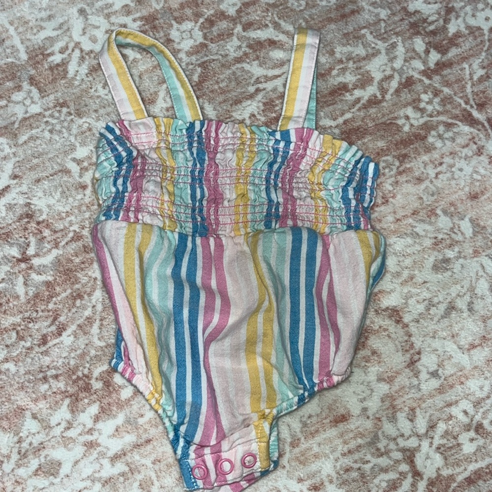 Colorful romper LIKE NEW